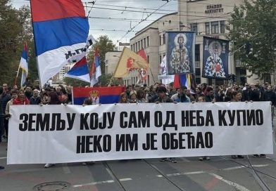Opšta paljba na studentski pokret zbog memoranduma o Kosovu i Metohiji.