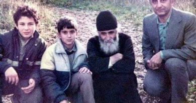 Свети Пајсије Атонски: И породични и монашки живот су благословени