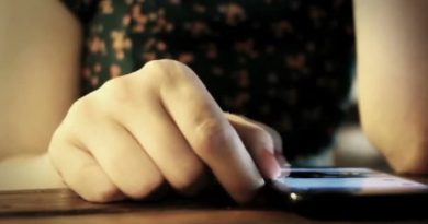 Sve opasniji „izazovi“ za djecu na internetu i navođenje na samopovređivanje